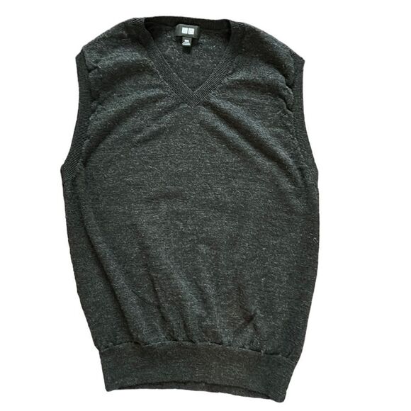 Uniqlo Boys 100% Wool Dark Grey V-neck Sweater Vest Size XXS - Picture 1 of 4